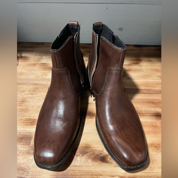 NWOT~Rockport Men\'s Traviss Zip Boot Brown Leather~ Size: 8.5 W main image 4